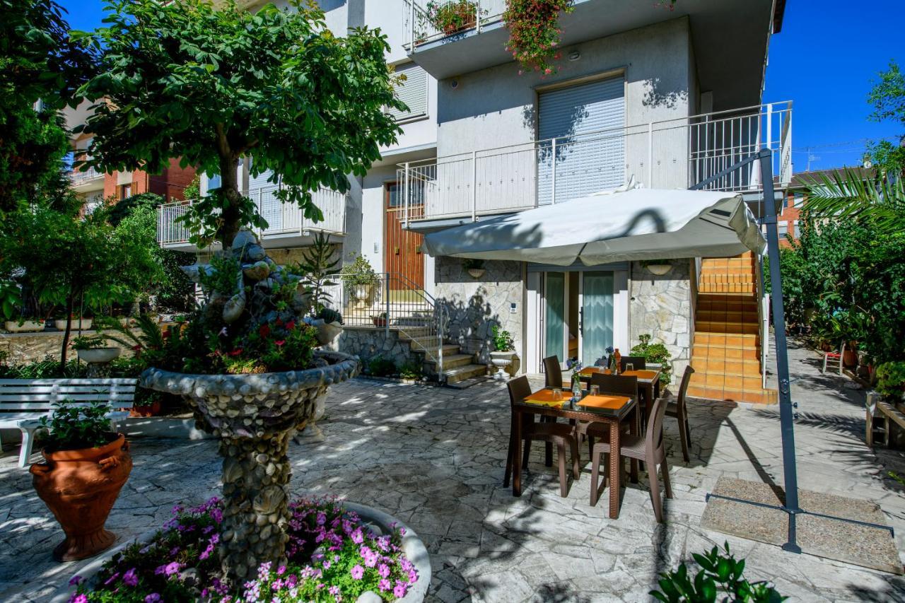 B&B La Fontanella Сан Бенедето дел Тронто Екстериор снимка